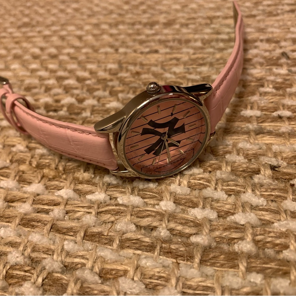Yankees Pink Leather Strap Watch